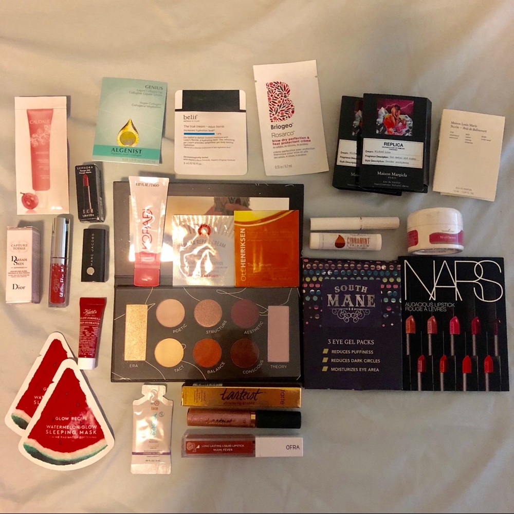 Makeup bundle